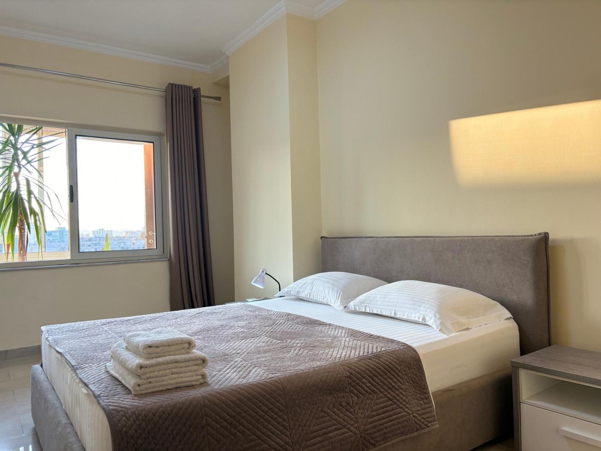 Tam 2Bdr Center Taiwan Apartment Tiran Dış mekan fotoğraf