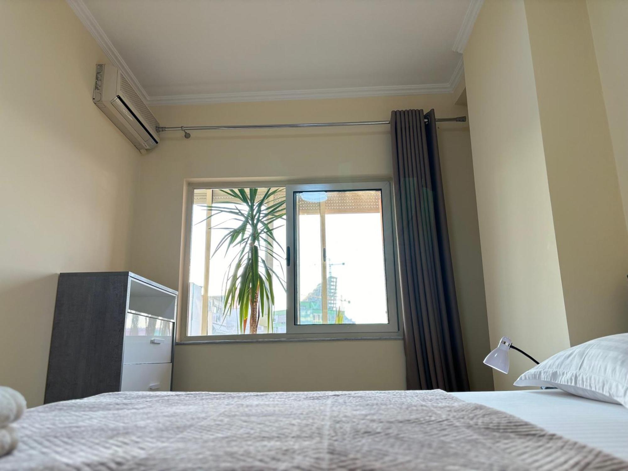 Tam 2Bdr Center Taiwan Apartment Tiran Dış mekan fotoğraf